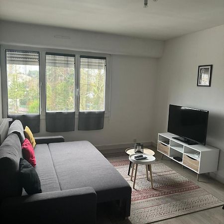 Talence - Studio 25 M2 Dans Residence Avec Parking Prive A 10 Mn De Bordeaux En Tram Exterior photo