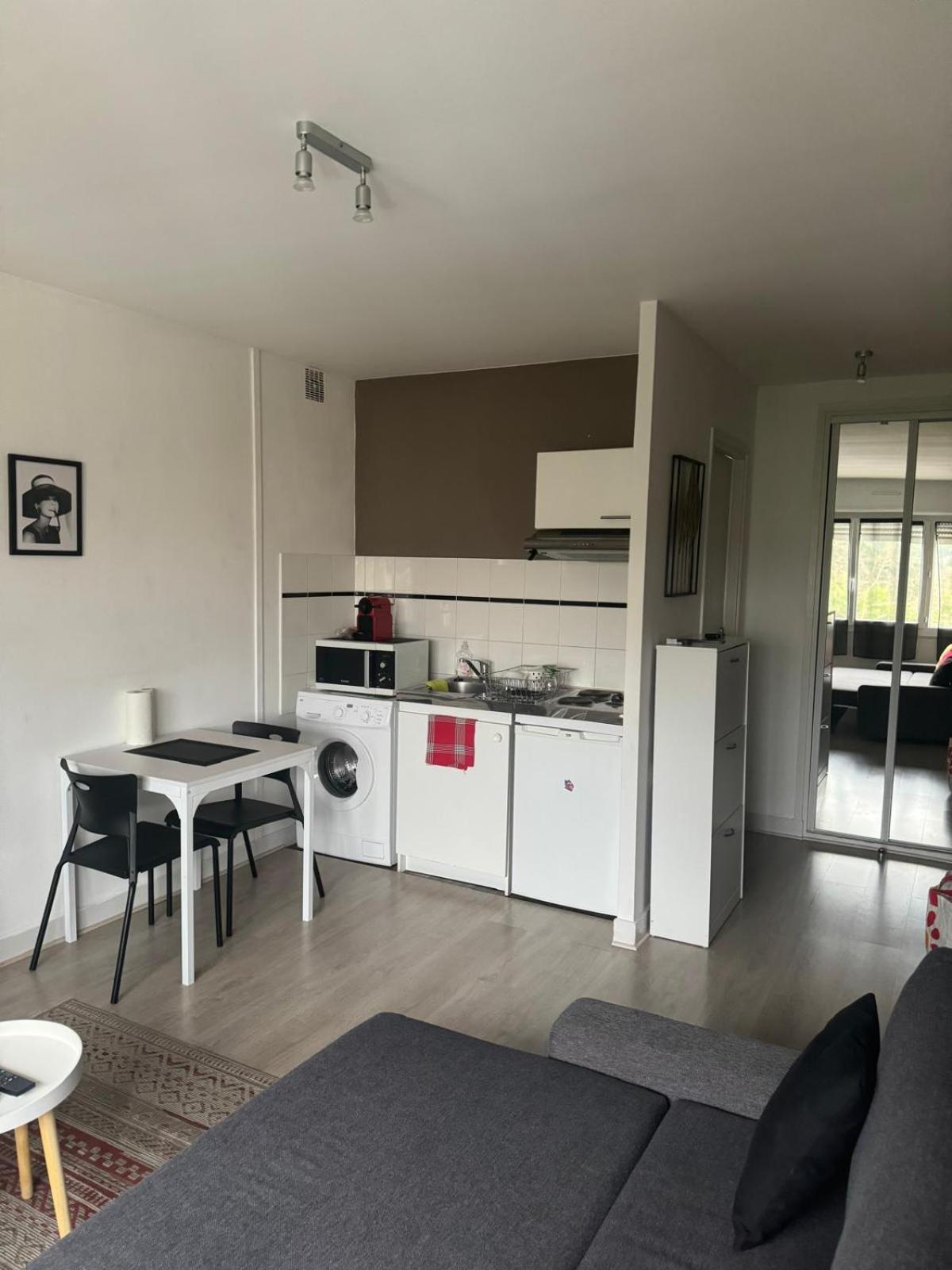 Talence - Studio 25 M2 Dans Residence Avec Parking Prive A 10 Mn De Bordeaux En Tram Exterior photo