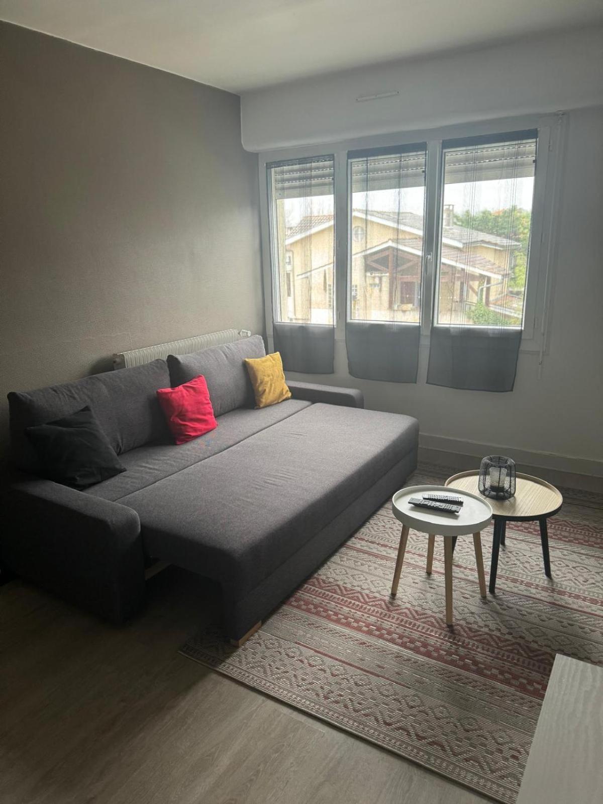 Talence - Studio 25 M2 Dans Residence Avec Parking Prive A 10 Mn De Bordeaux En Tram Exterior photo